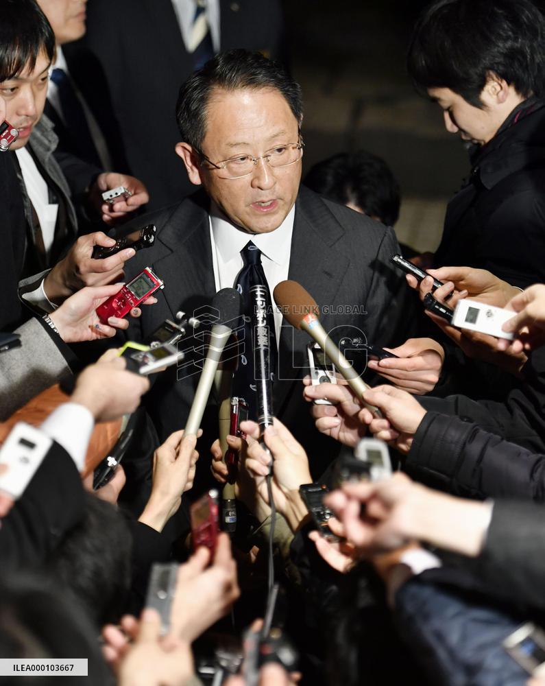 PM Abe, Toyota chief meet ahead of summit with Trump