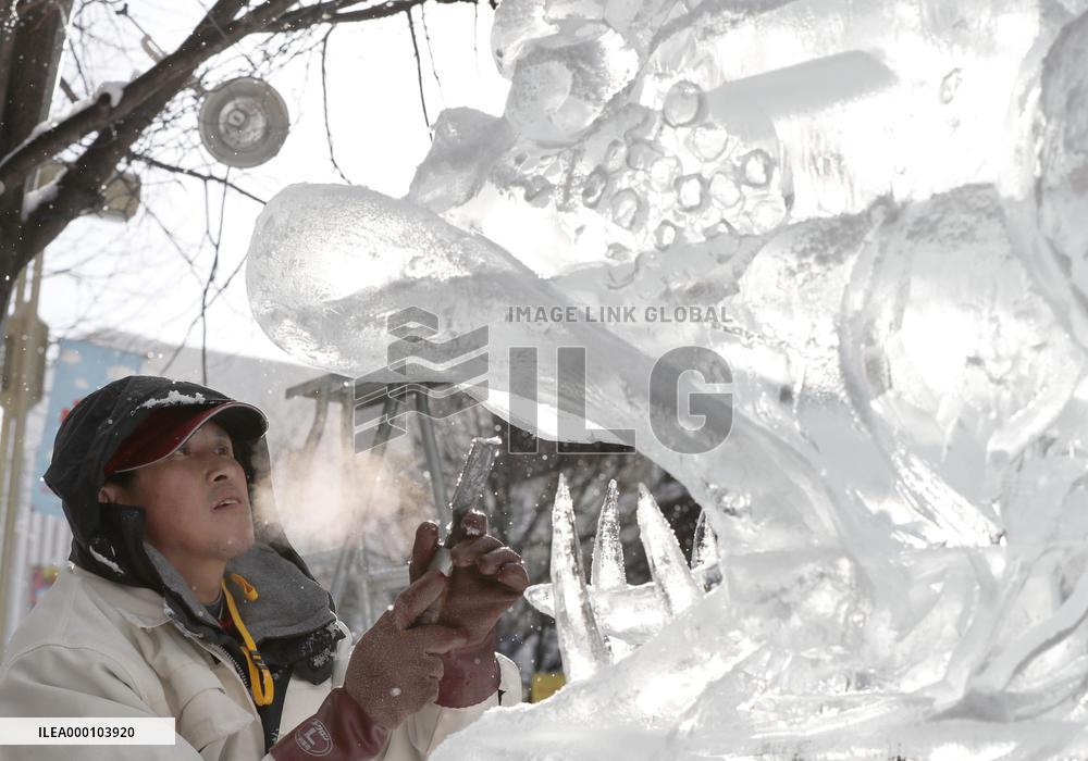 Ice sculpture competition held in Asahikawa