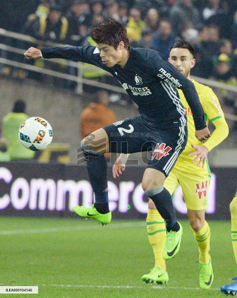 Soccer: Sakai provides 1st assist of season in Marseille loss