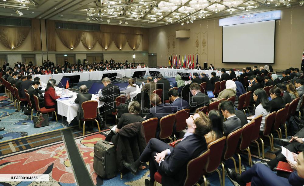 Fresh round of Asia trade talks begins