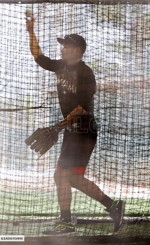 Baseball: Ichiro working on personalized training program