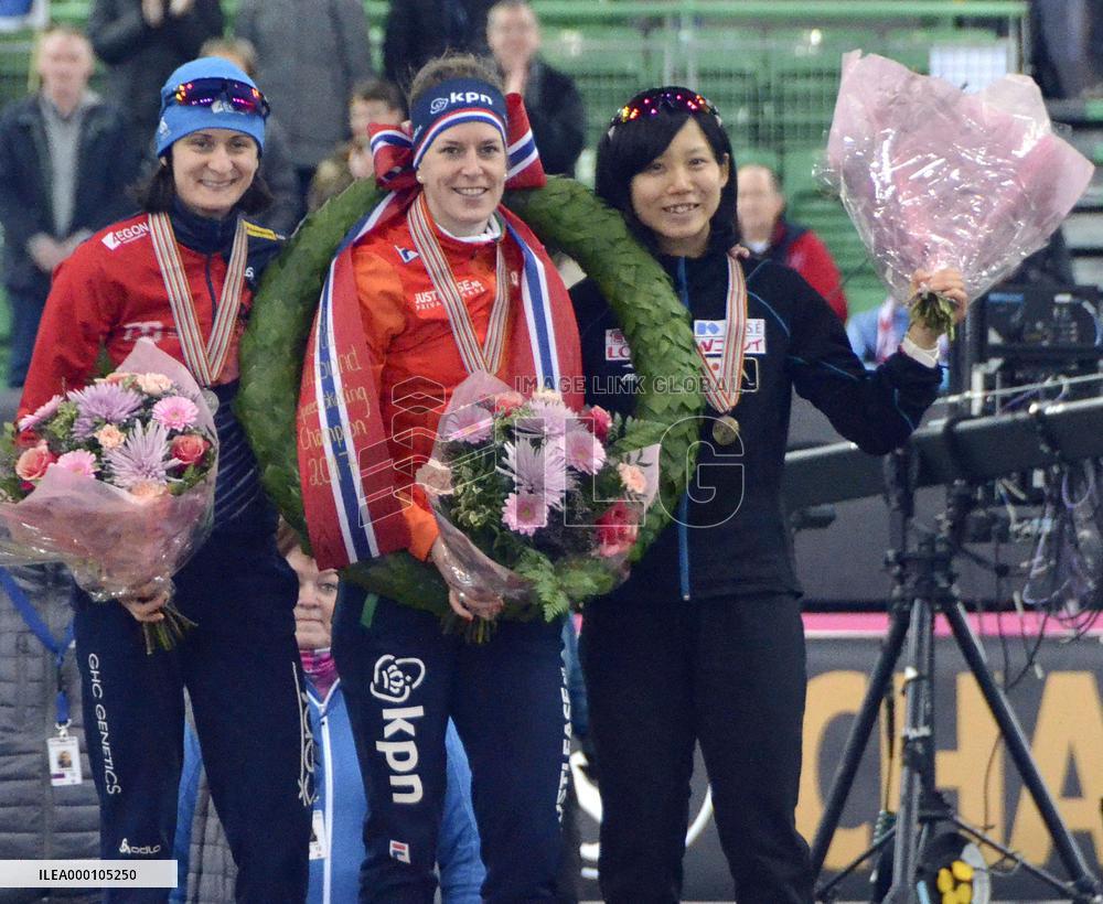 Speed skating: Award ceremony for World Allround Championships