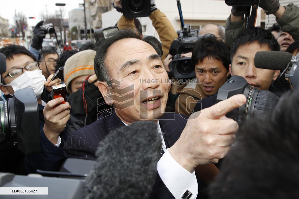 Moritomo Gaken chief Kagoike speaks to reporters
