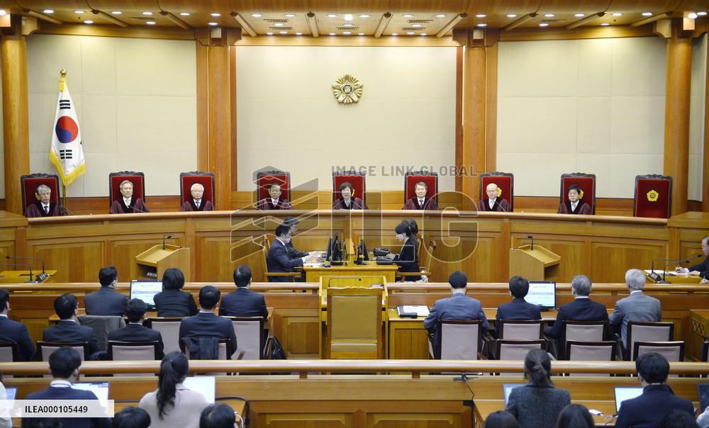 Park ousted as S. Korea's president by Constitutional Court ruling
