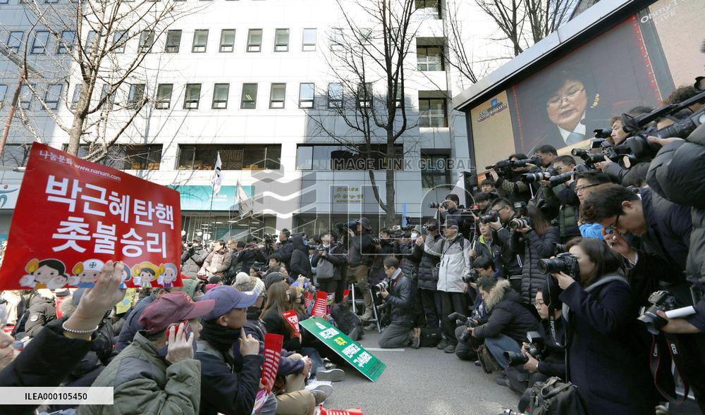 Park ousted as S. Korea's president by Constitutional Court ruling
