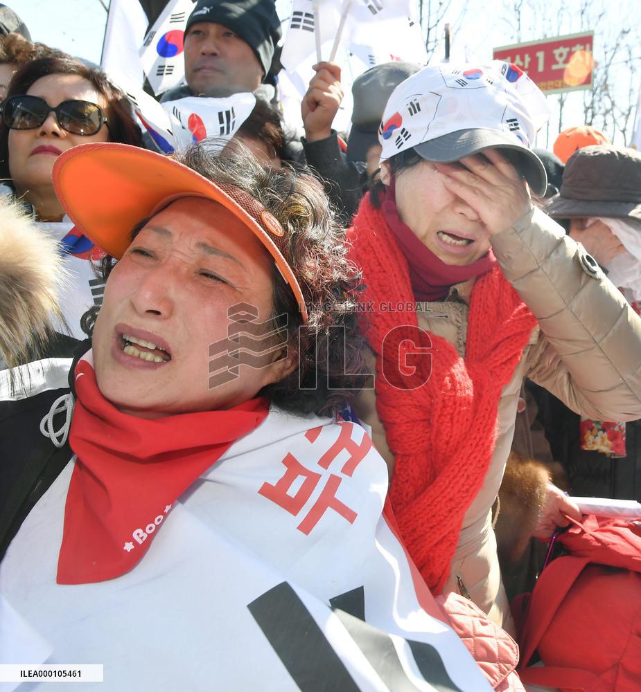 Park ousted as S. Korea's president by Constitutional Court ruling