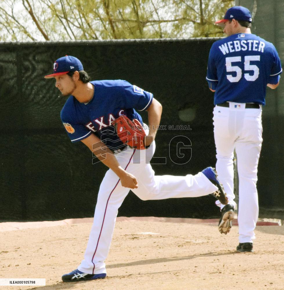Baseball: Darvish at Rangers spring training