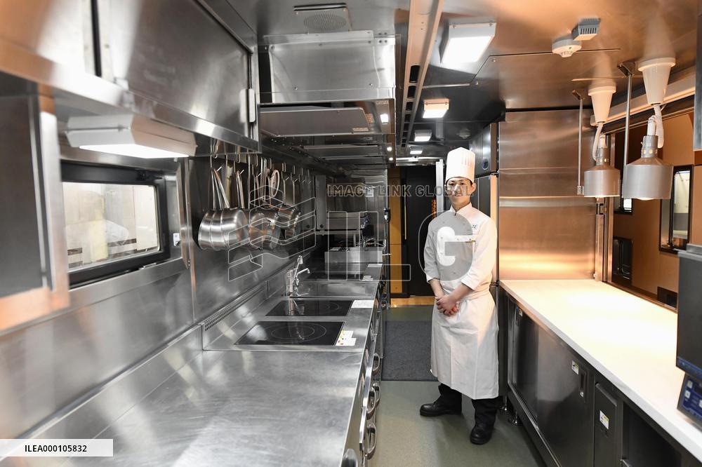 JR East unveils inside of new luxury sleeper train