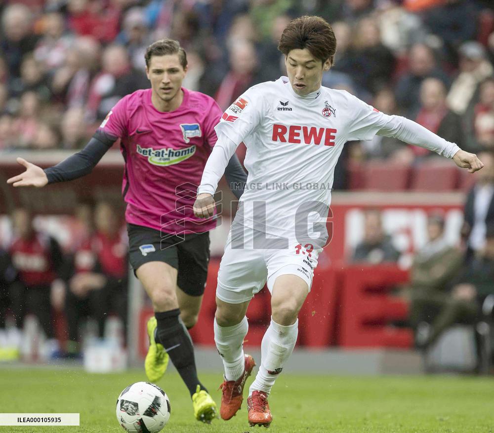 Soccer: Osako heats up for World Cup qualifiers with goal, assist