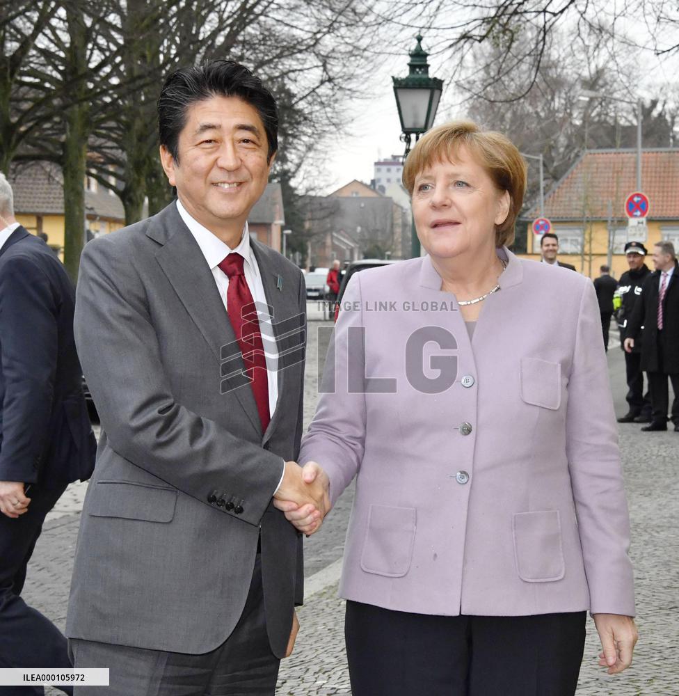 Free trade in focus as Japan, Germany leaders hold talks
