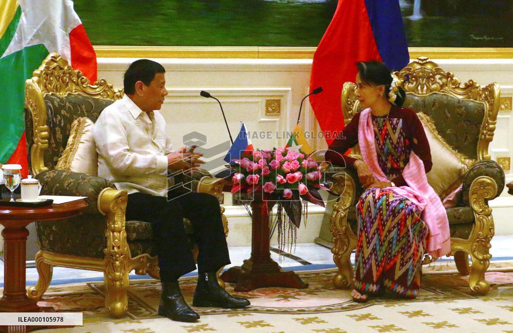 Duterte meets Myanmar's Suu Kyi