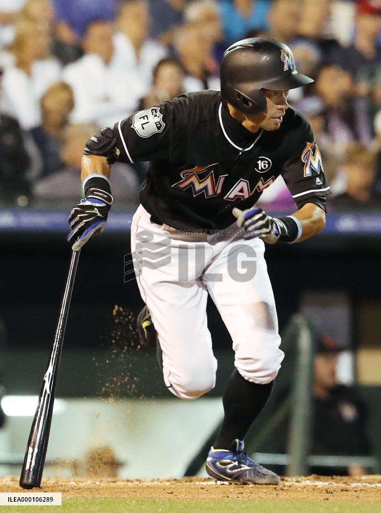 Ichiro in spring training game