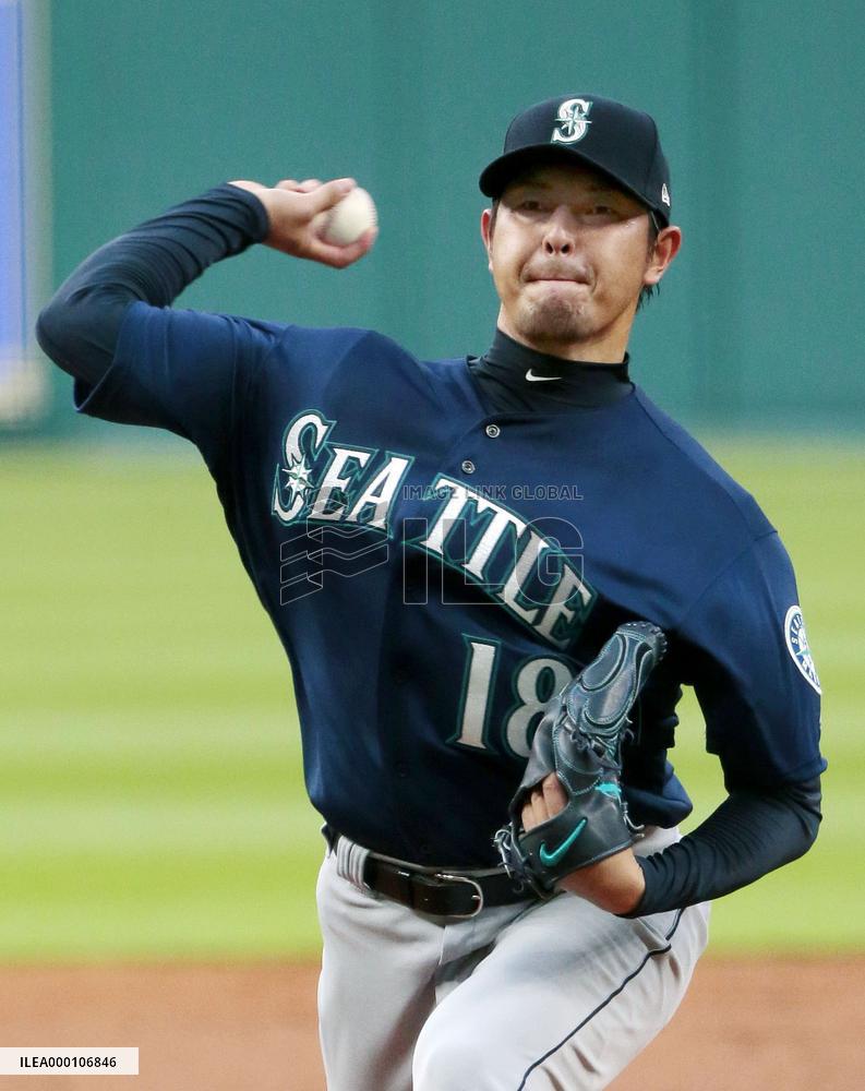 Baseball: Iwakuma in Mariners-Astros opening series