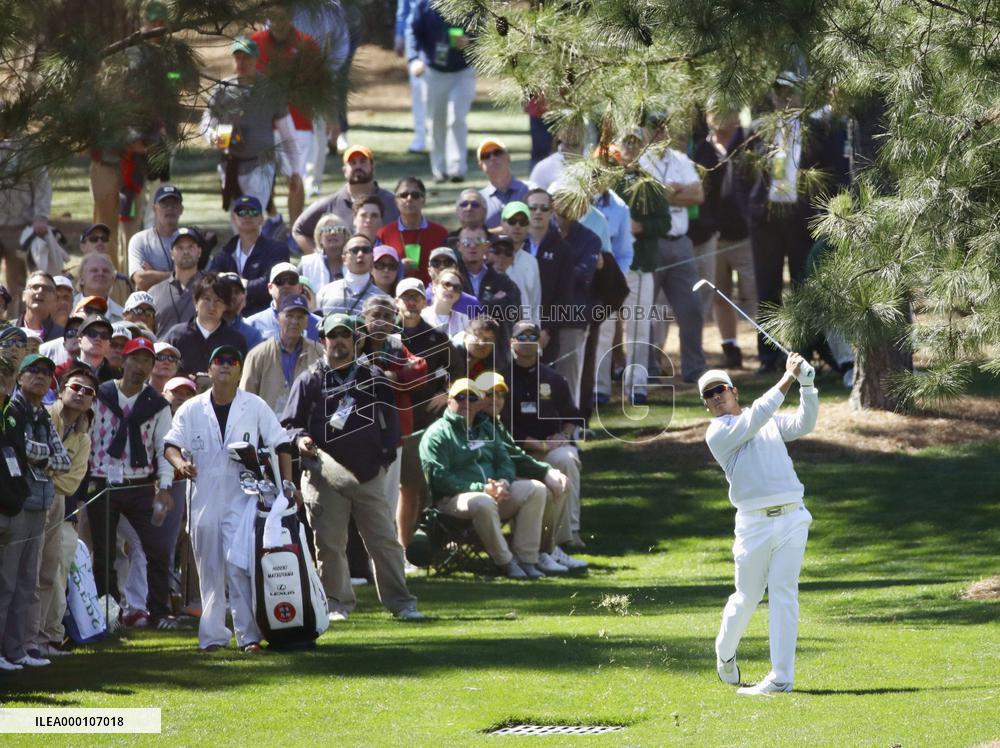 Golf: Matsuyama surges to 16th after 2nd round of Masters