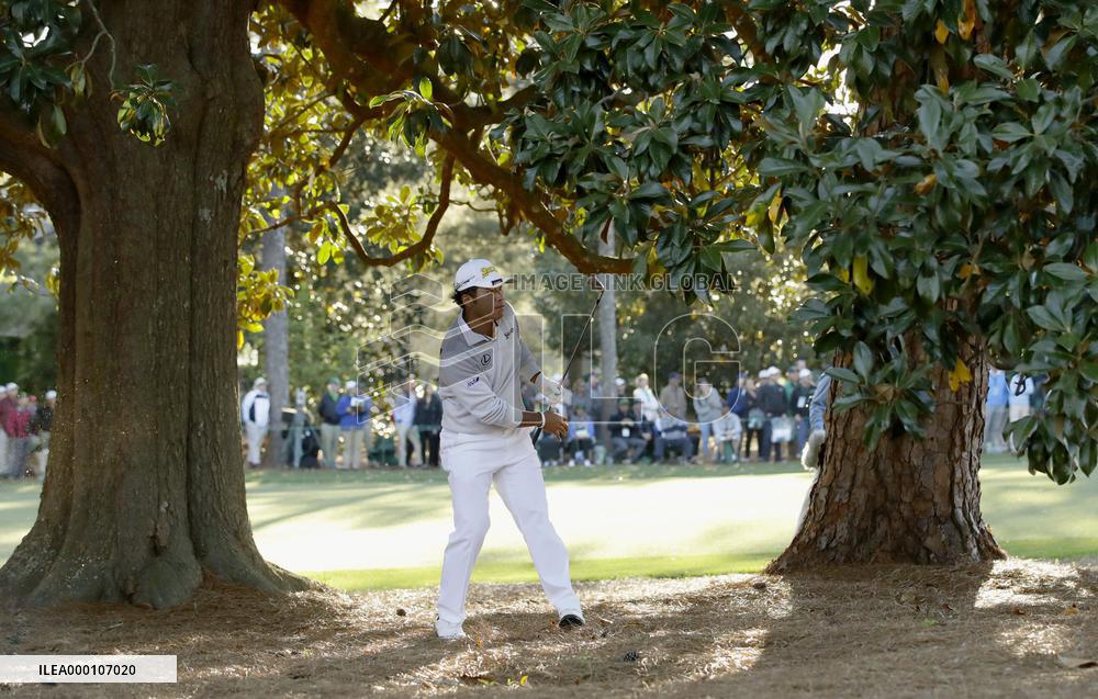 Golf: Matsuyama surges to 16th after 2nd round of Masters