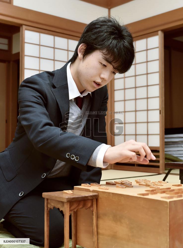 Youngest shogi player marks record 12th straight win since debut