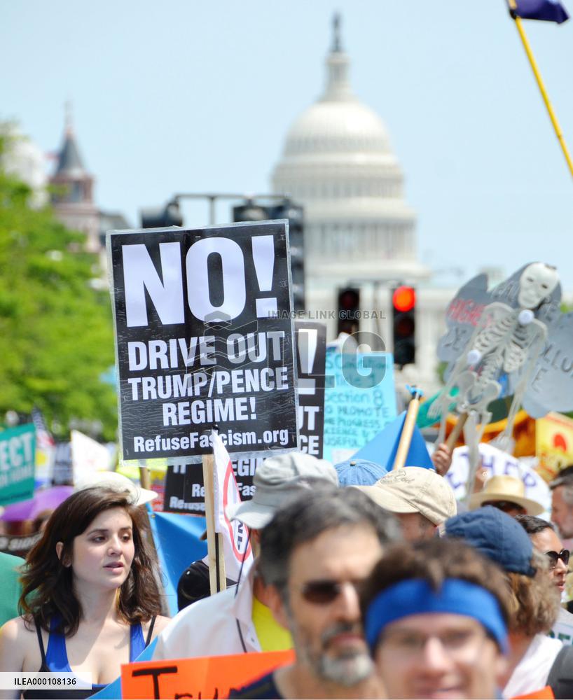 Trump marks 100th day in office