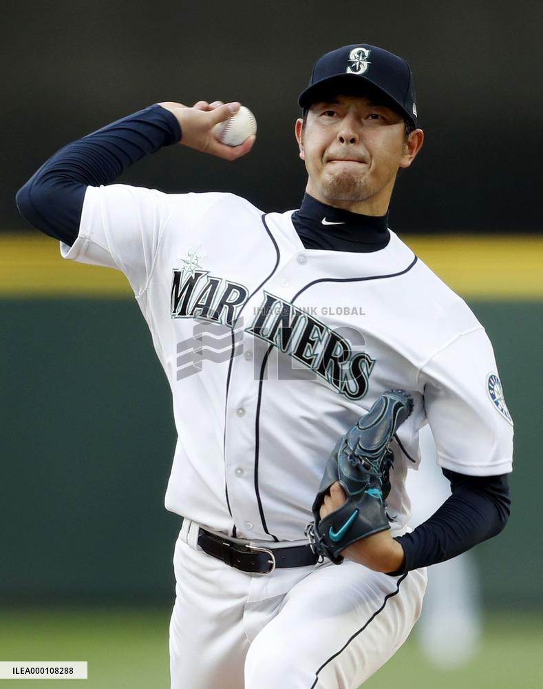 Baseball: Iwakuma gets no-decision in Mariners' win