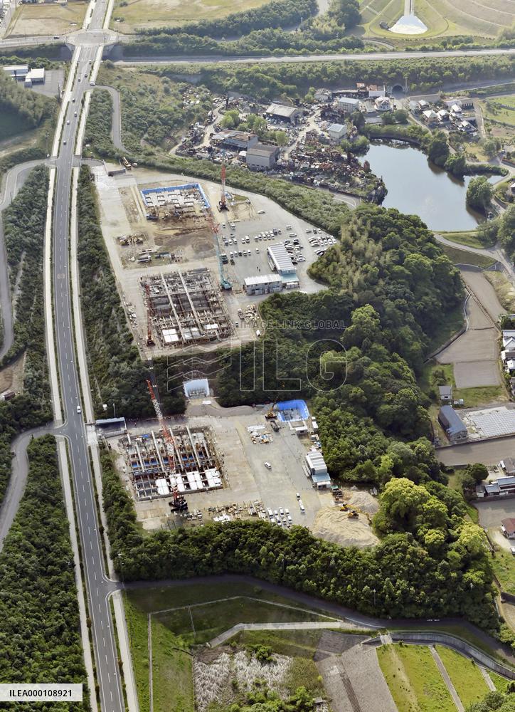 Documents suggest Abe involved in deal for friend's school: opposition