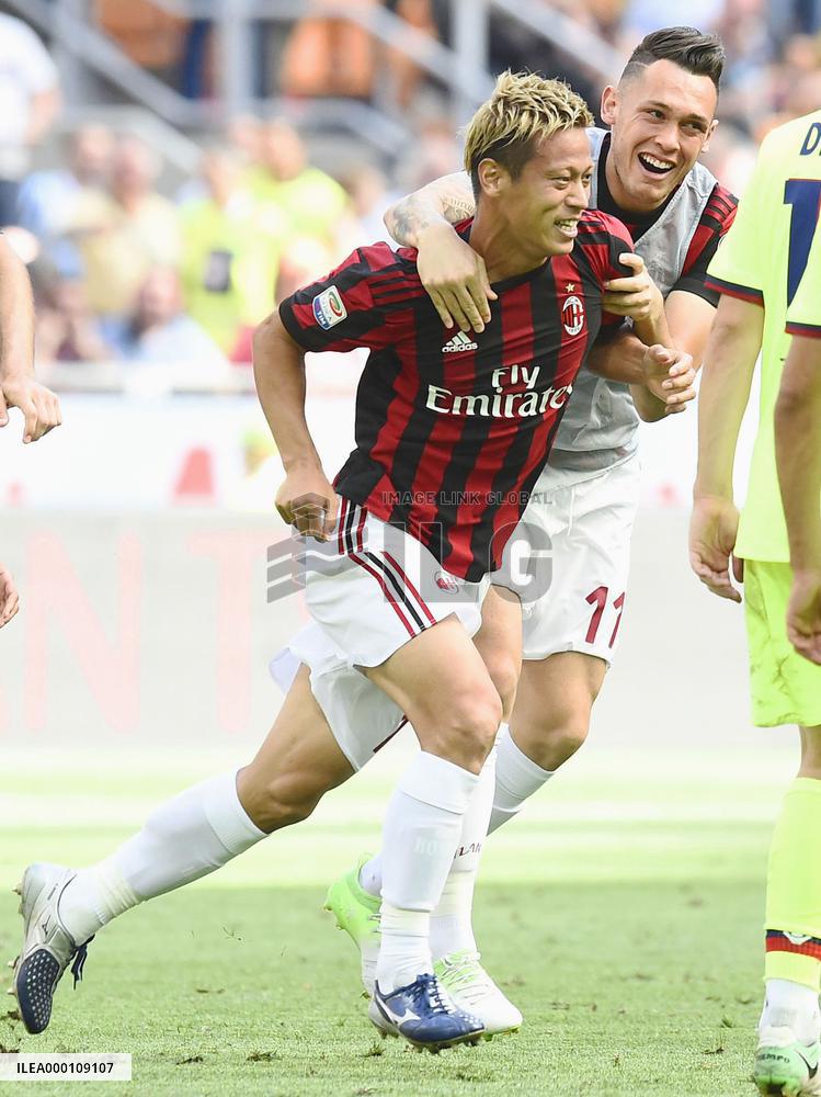 Soccer: Honda scores season's 1st goal in AC Milan's 3-0 win