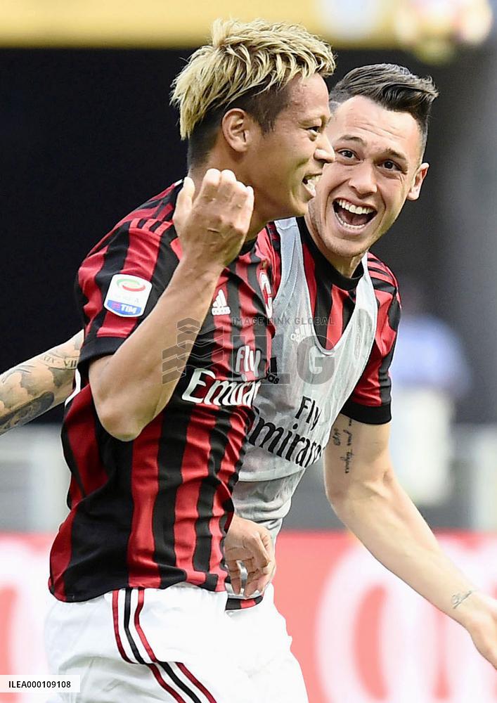 Soccer: Honda scores season's 1st goal in AC Milan's 3-0 win