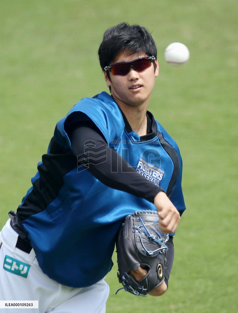 Baseball: Otani on rehab at farm facility