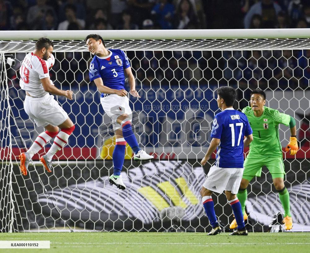 Soccer: Konno equalizer spares Japan vs. Syria, Kagawa injured