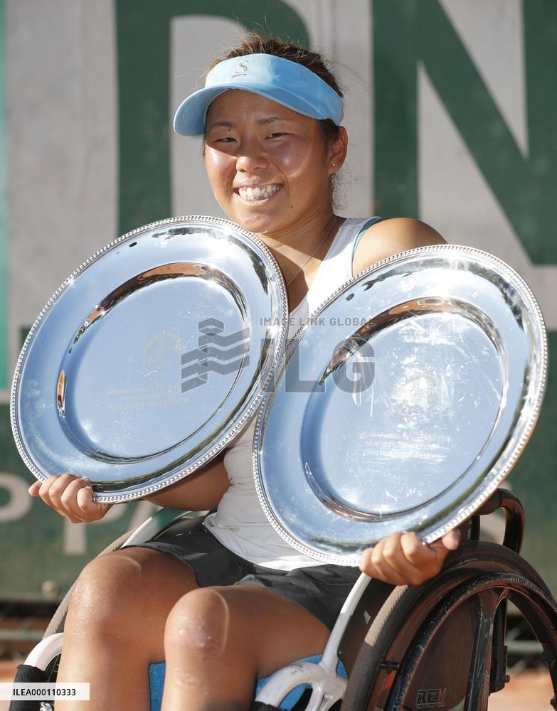 Tennis: Japan's Kamiji claims dual titles in French Open