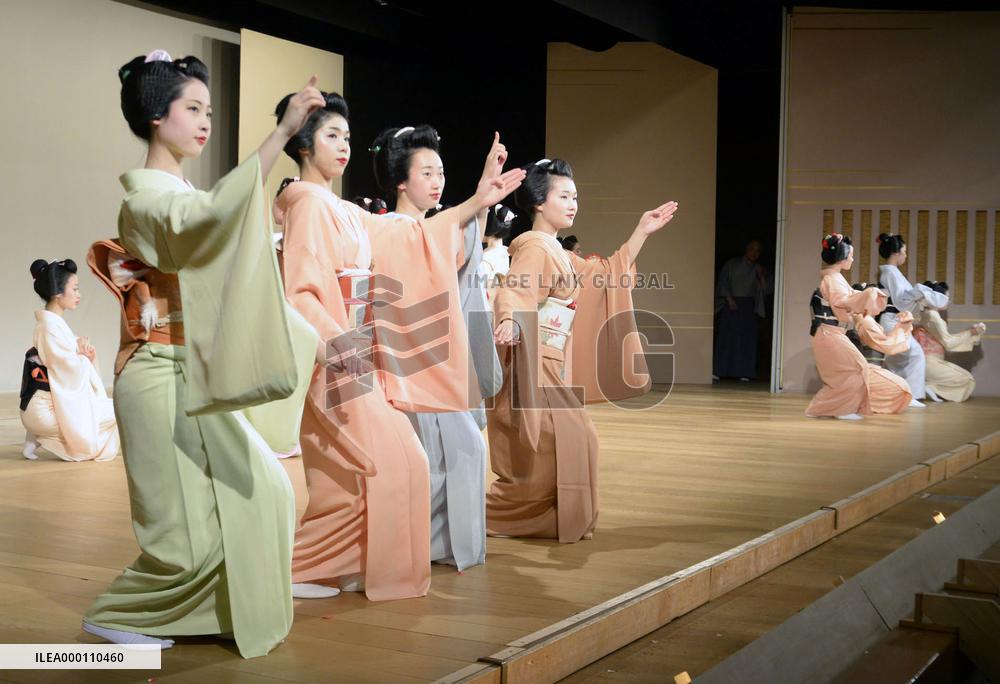 Geisha gather for joint practice of traditional dance