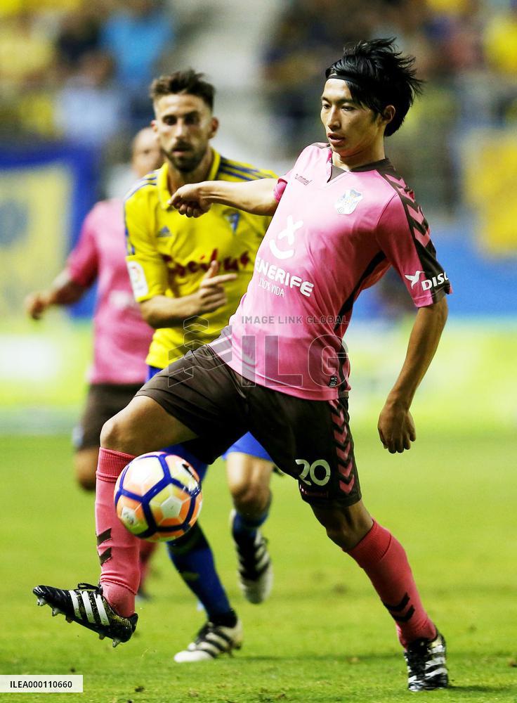 Soccer: Cadiz beat Tenerife 1-0 in Segunda Div. semifinal