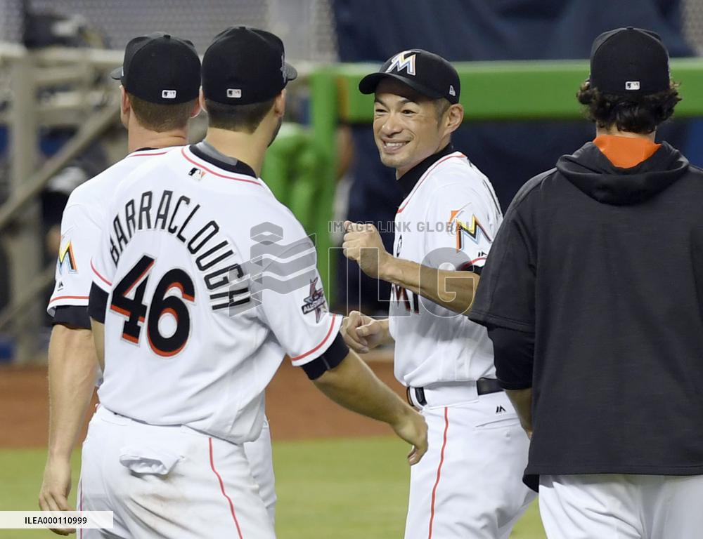 Baseball: Scherzer loses no-hitter, game as Marlins edge Nats