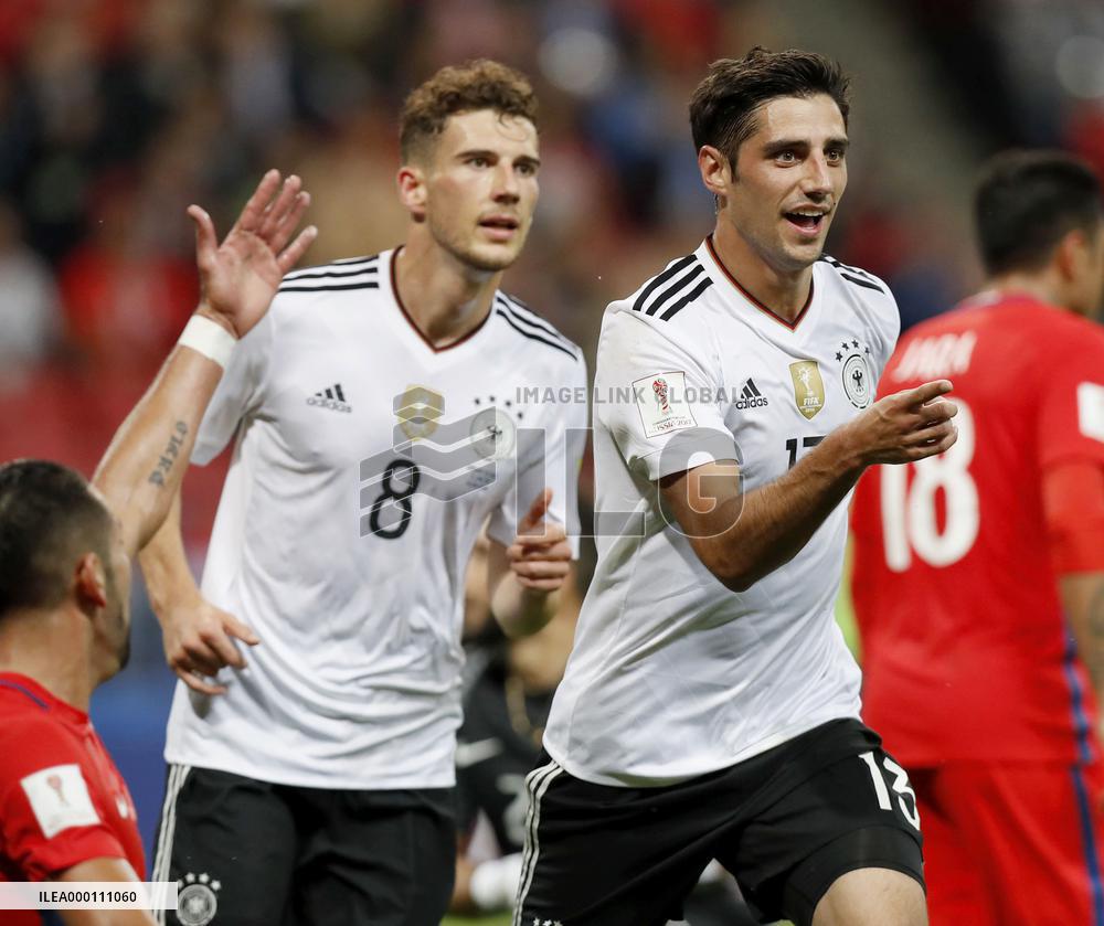 Soccer: Germany, Chile play to 1-1 draw