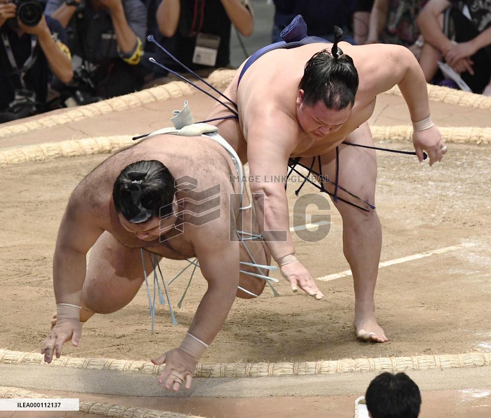 Sumo: Takayasu loses ozeki debut in wild start to Nagoya tourney
