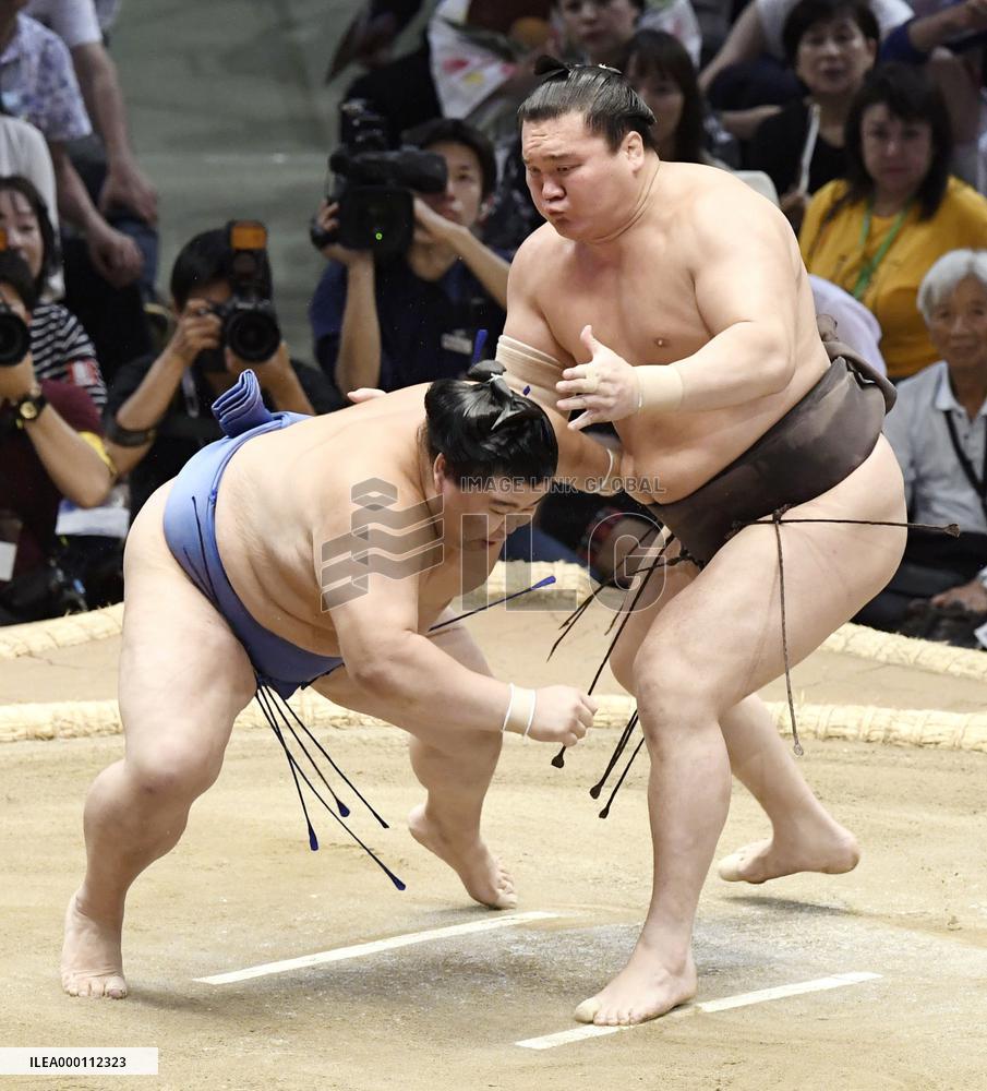 Sumo: Hakuho top Shodai to continue march toward career wins record