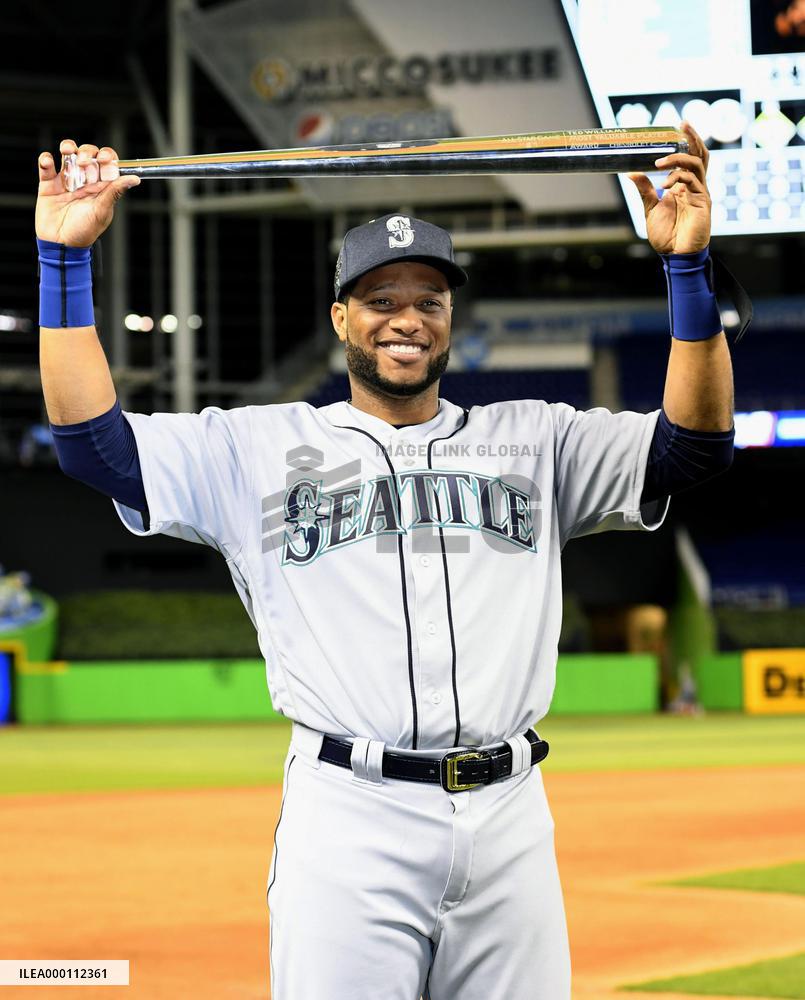 Baseball: Cano's 10th-inning homer lifts AL to All-Star win