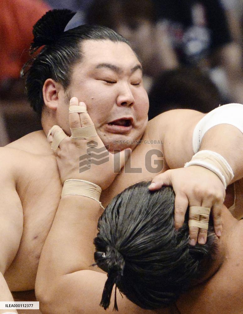Scenes of sumo