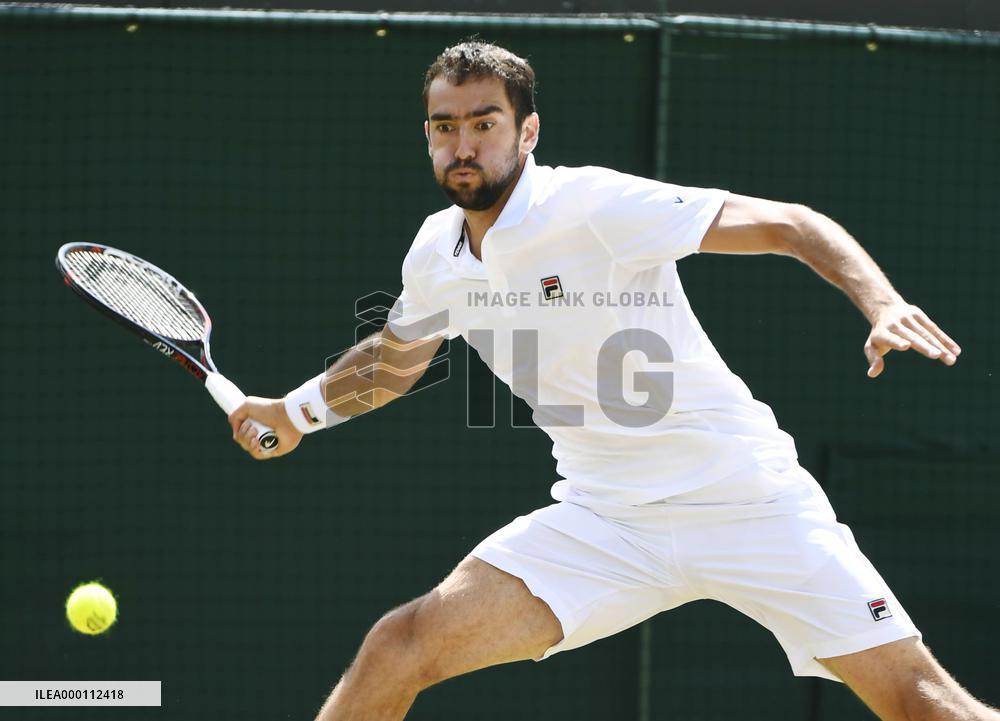 Cilic takes on Muller