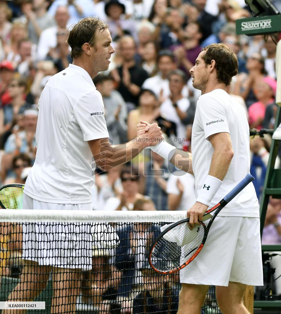 Tennis: Querrey upsets Murray to reach Wimbledon semis