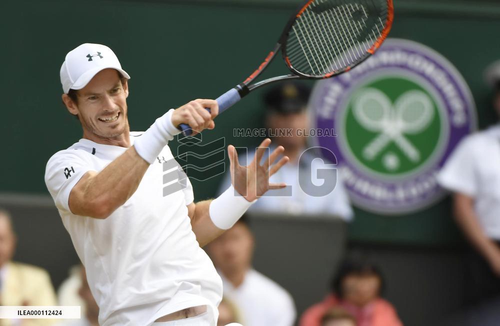 Tennis: Querrey upsets Murray to reach Wimbledon semis