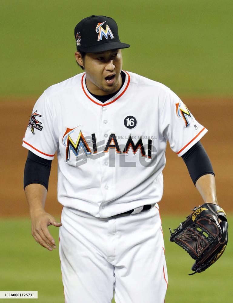 Marlins' Tazawa pitches scoreless inning of relief