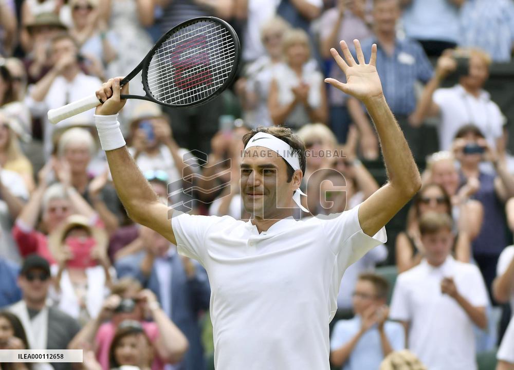 Federer wins record 8th Wimbledon title
