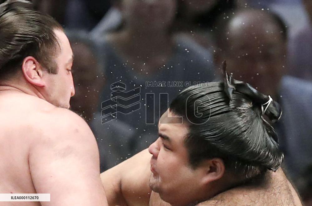 Scenes of Sumo