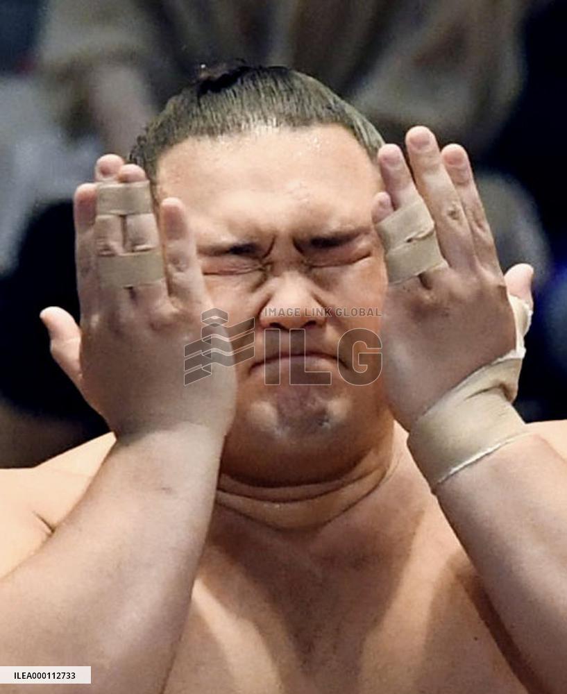 Scenes of sumo