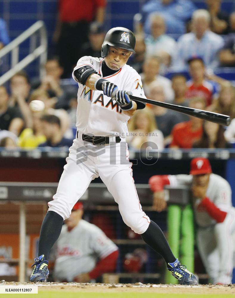 Baseball: Suzuki gets 3,056th hit in Major League Baseball