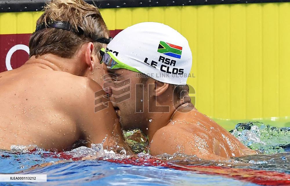 Swimming: Le Clos wins 200 butterfly at world c'ships
