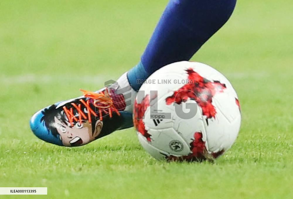 Podolski scores twice on J-League debut