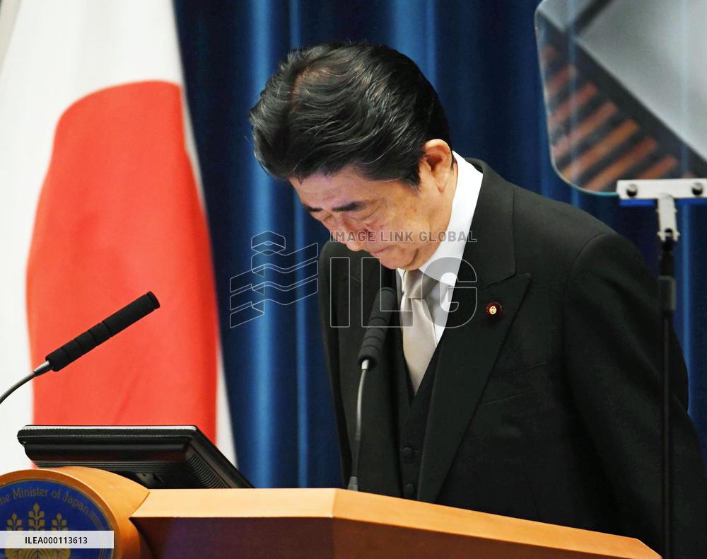 Japanese Prime Minister Abe reshuffles Cabinet
