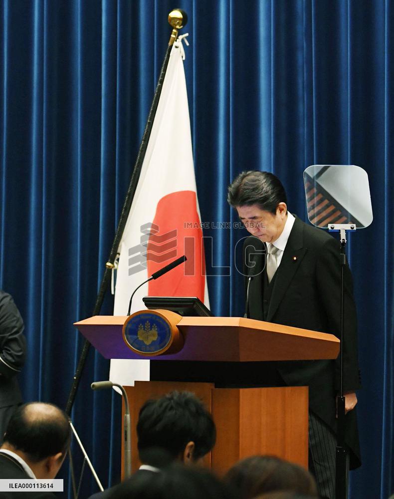 Japanese Prime Minister Abe reshuffles Cabinet