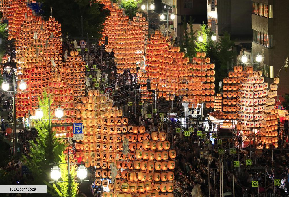 Kanto Festival begins in Akita