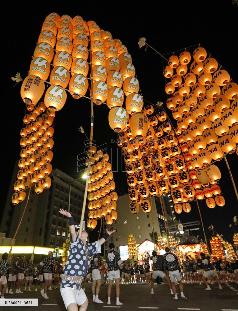 Kanto Festival begins in Akita